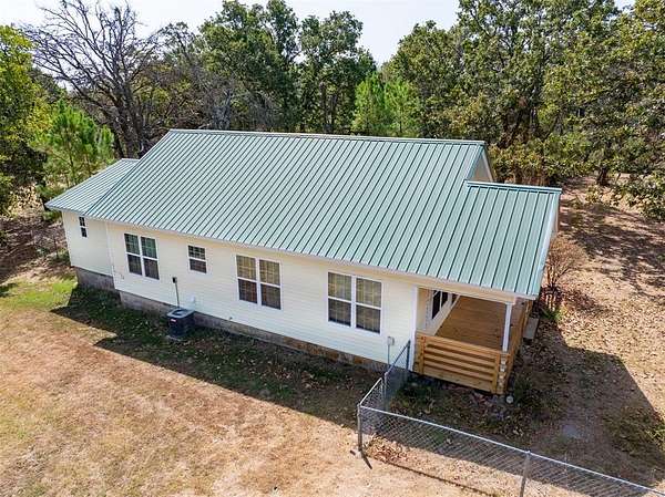 2.56 Acres of Land with Home for Sale in Earlsboro, Oklahoma