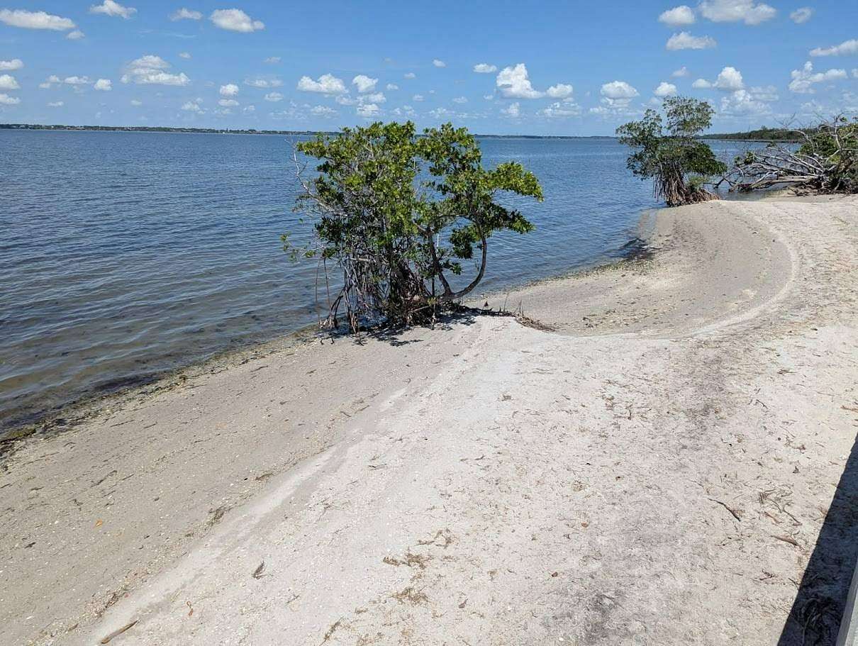 0.91 Acres of Residential Land for Auction in Fort Pierce, Florida
