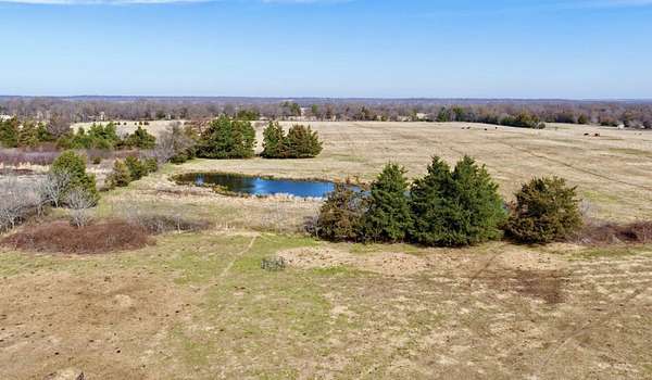 25 Acres of Recreational & Residential Land for Sale in Arthur City, Texas