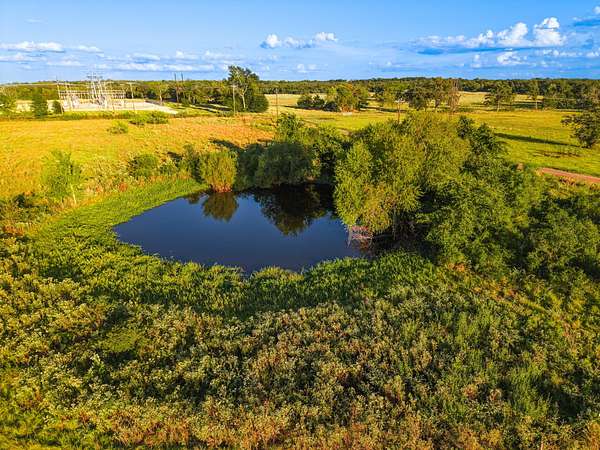 10 Acres of Residential Land for Sale in Teague, Texas