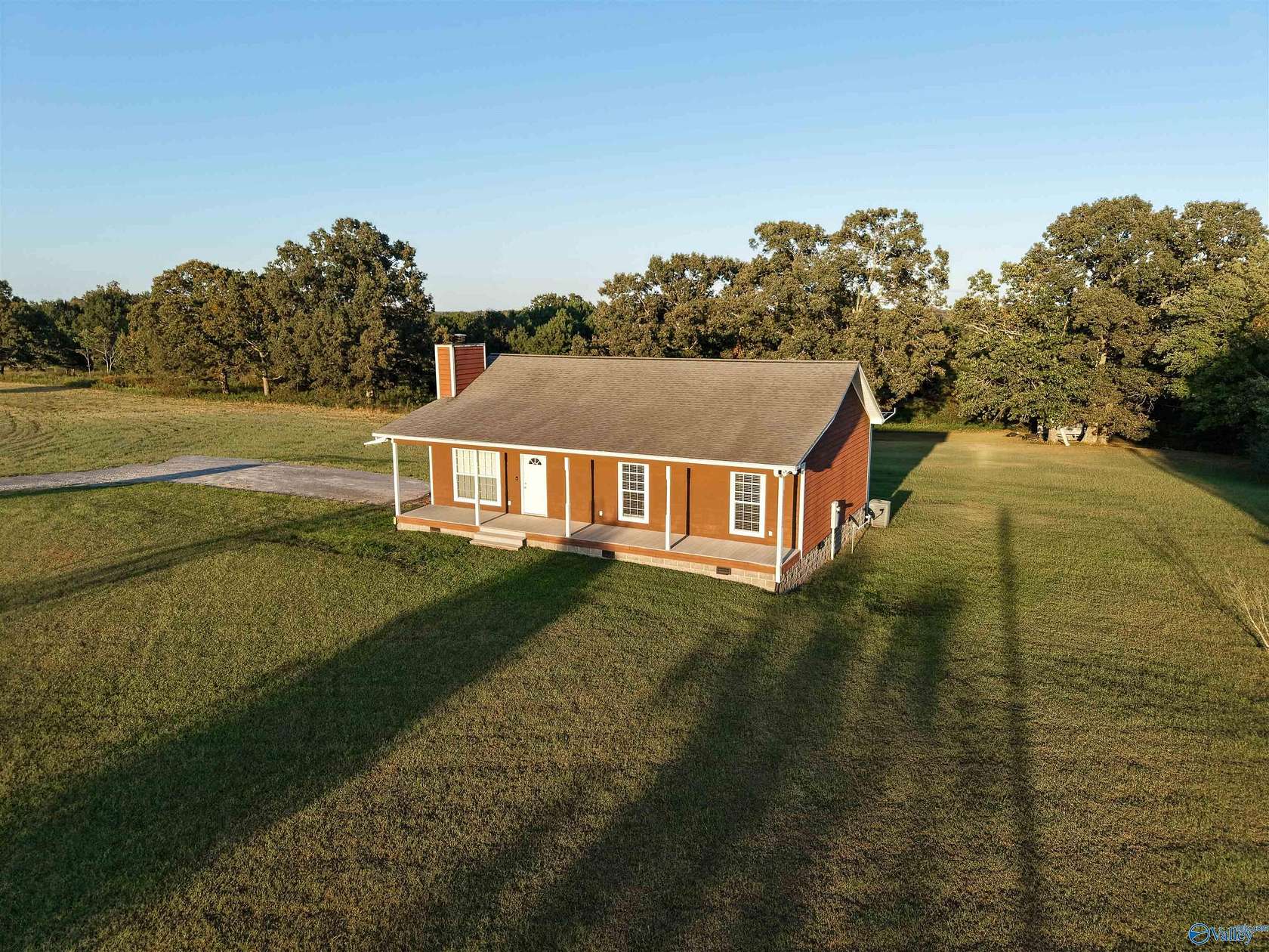2 Acres of Land with Home for Sale in Rainsville, Alabama