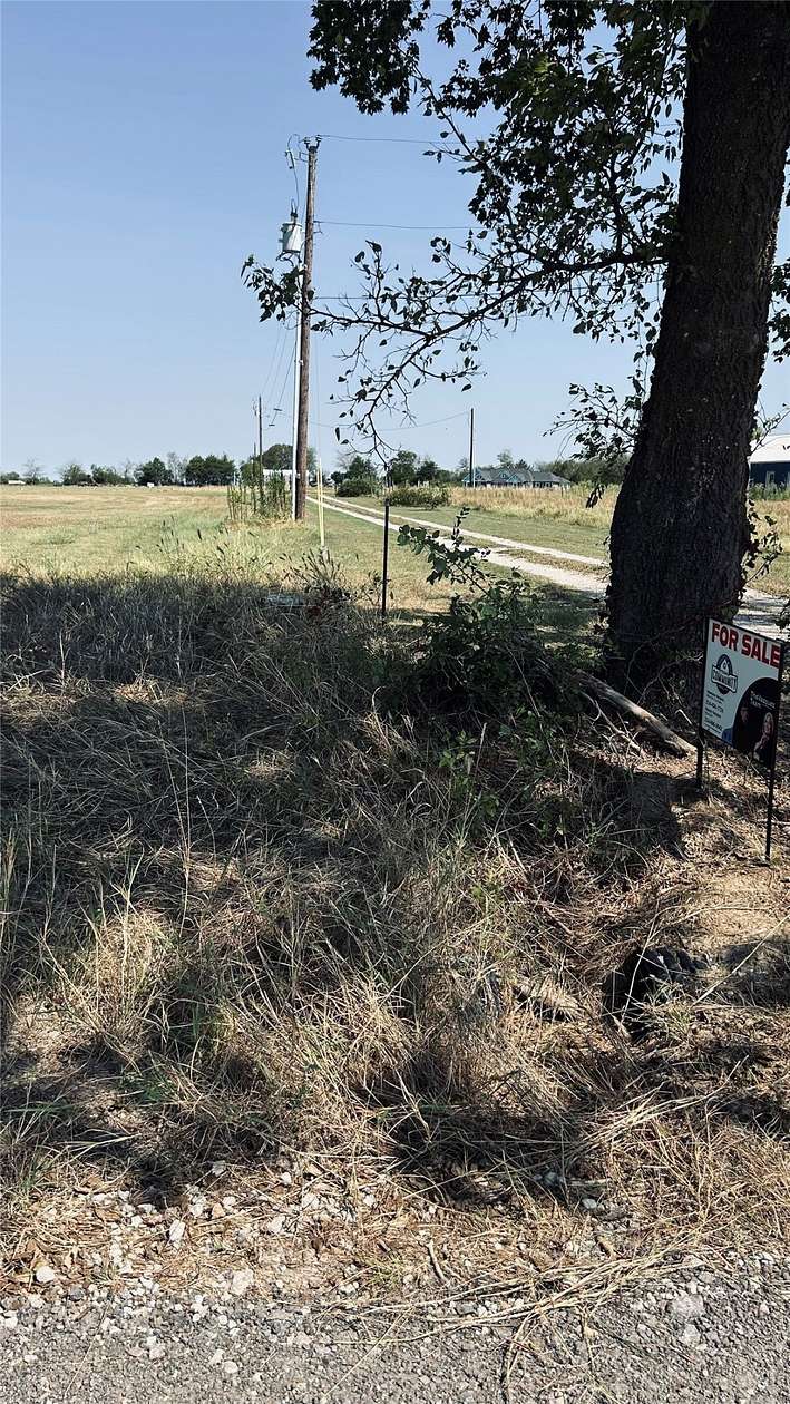 10 Acres of Residential Land for Sale in Point, Texas