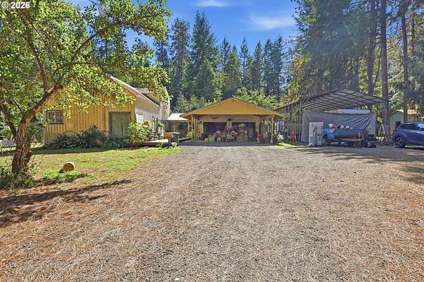 5 Acres of Land with Home for Sale in Elmira, Oregon