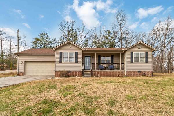 2.17 Acres of Land with Home for Sale in Berea, Kentucky