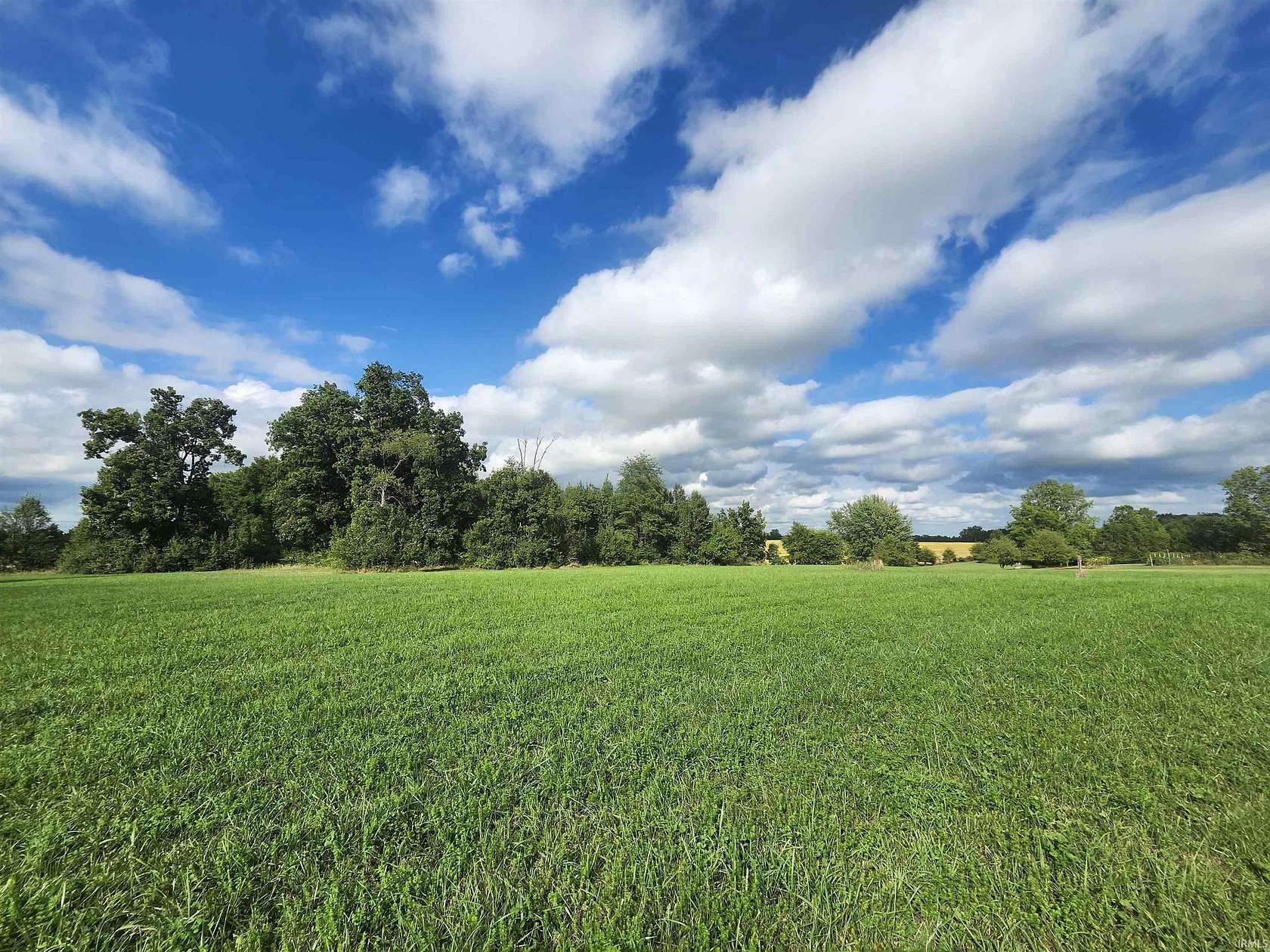 2.5 Acres of Residential Land for Sale in Columbia City, Indiana