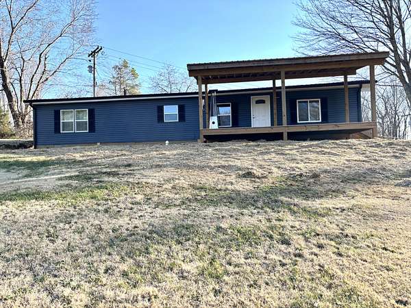 1.75 Acres of Land with Home for Sale in Dickson, Tennessee