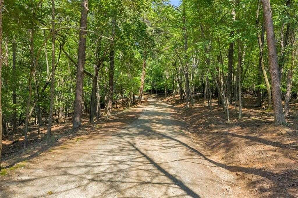 19.6 Acres of Land for Sale in Flowery Branch, Georgia
