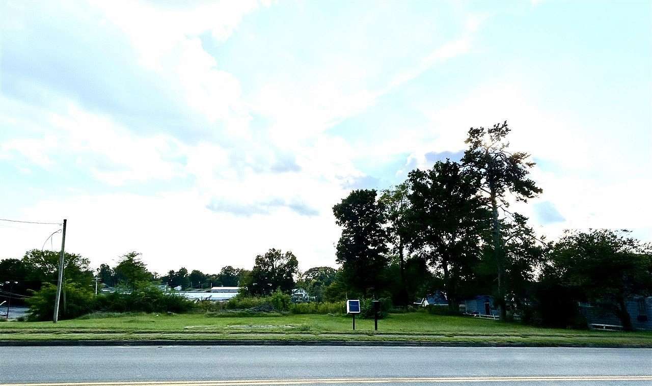 0.42 Acres of Residential Land for Sale in Tompkinsville, Kentucky