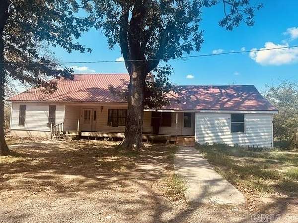 18.8 Acres of Land with Home for Sale in Pangburn, Arkansas