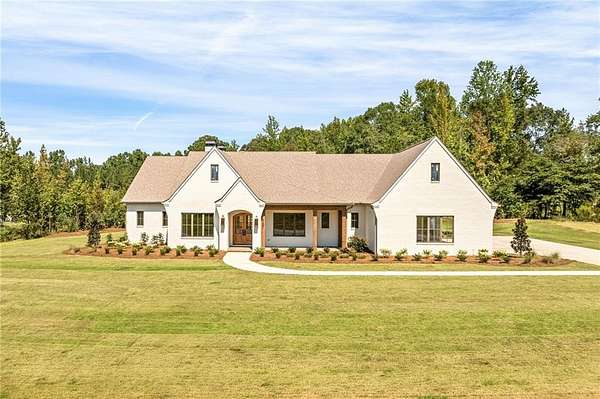1.5 Acres of Land with Home for Sale in Auburn, Alabama
