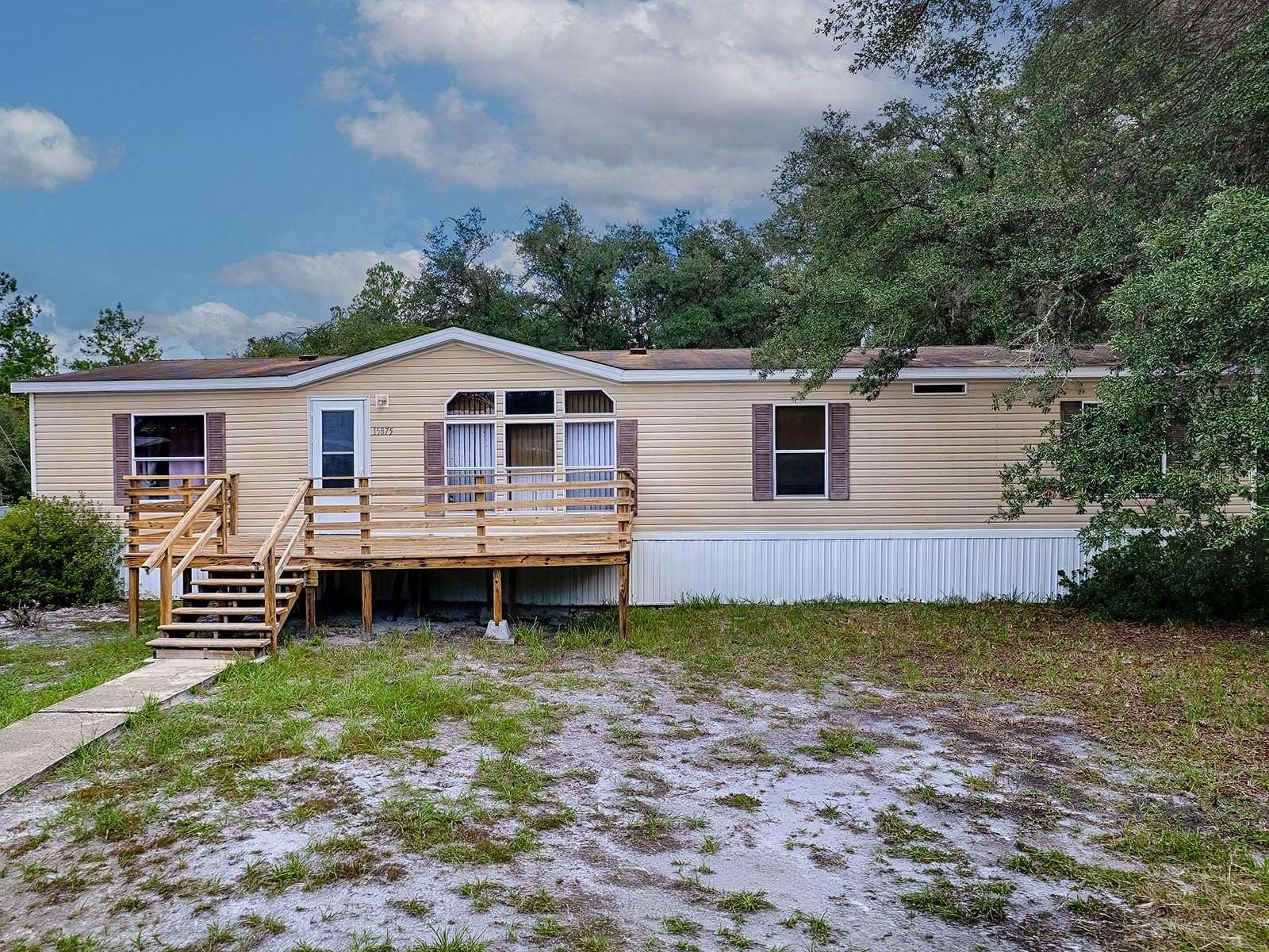 3.48 Acres of Land with Home for Sale in Fort McCoy, Florida
