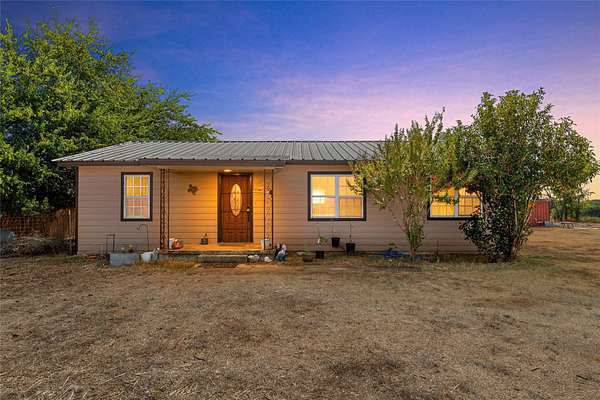 7 Acres of Land with Home for Sale in Oglesby, Texas