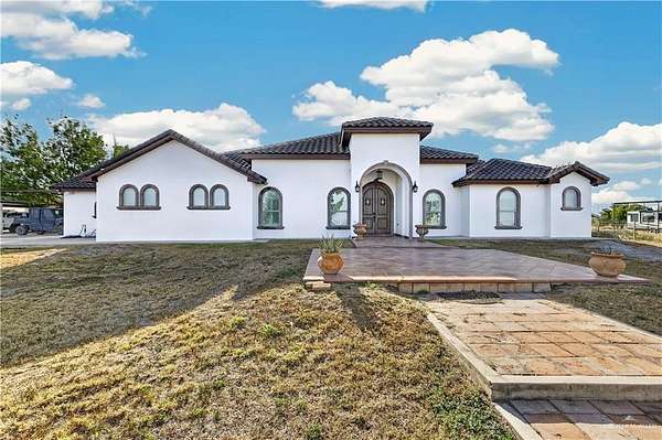 23 Acres of Agricultural Land with Home for Sale in Edinburg, Texas