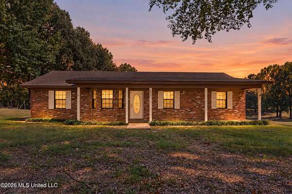 1.5 Acres of Land with Home for Sale in Sarah, Mississippi