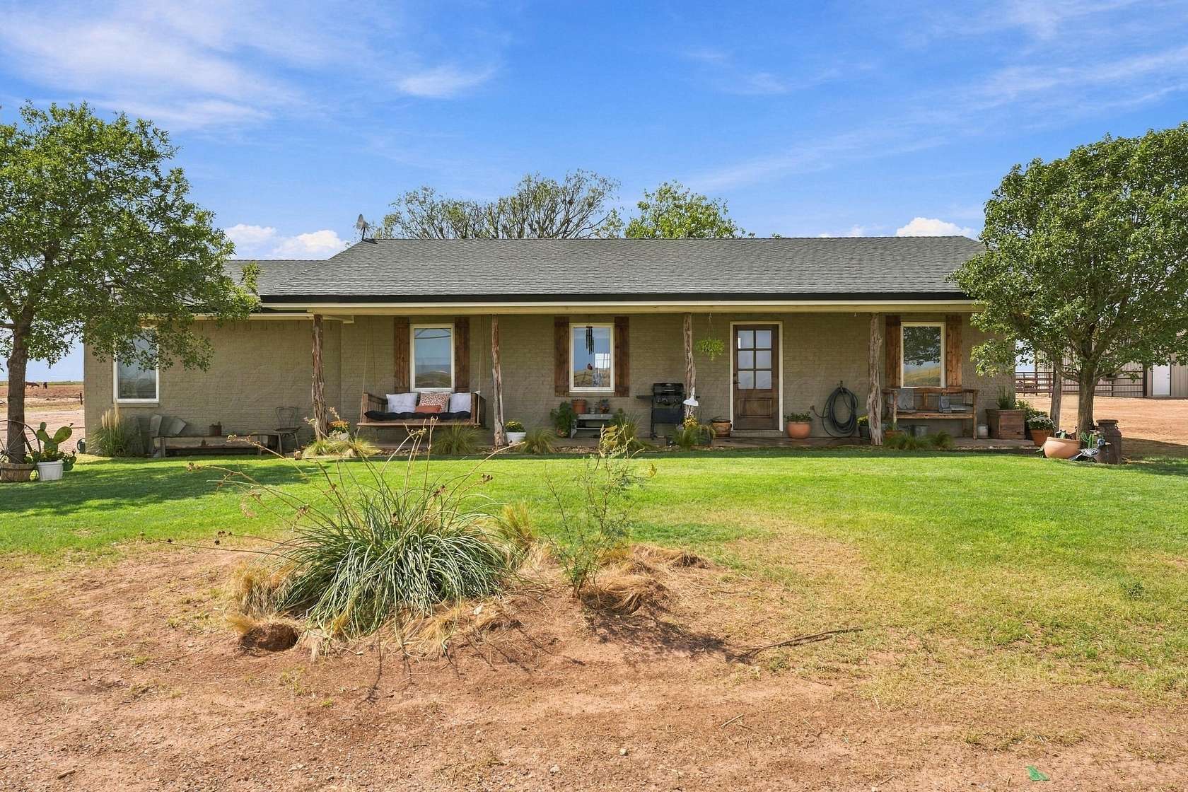 10.5 Acres of Land with Home for Sale in Amarillo, Texas