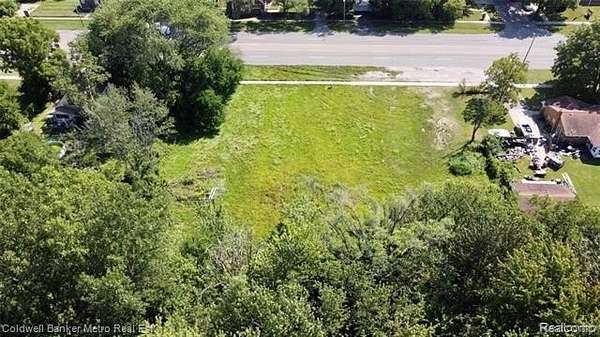 0.7 Acres of Commercial Land for Sale in Inkster, Michigan