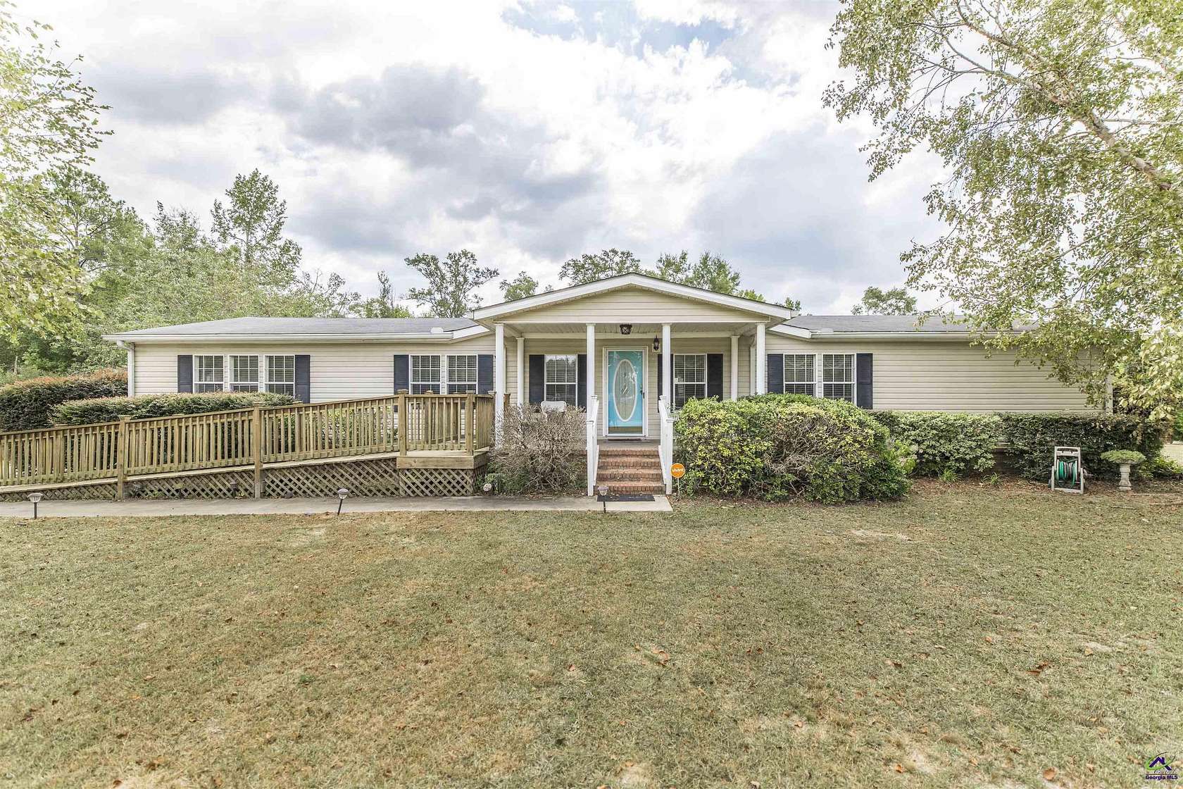 1.66 Acres of Land with Home for Sale in Macon, Georgia