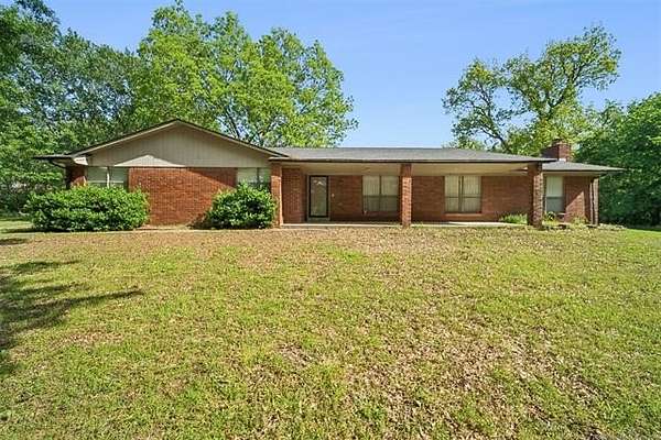 2 Acres of Land with Home for Sale in Coweta, Oklahoma