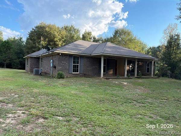 16 Acres of Land with Home for Sale in Camden, Alabama