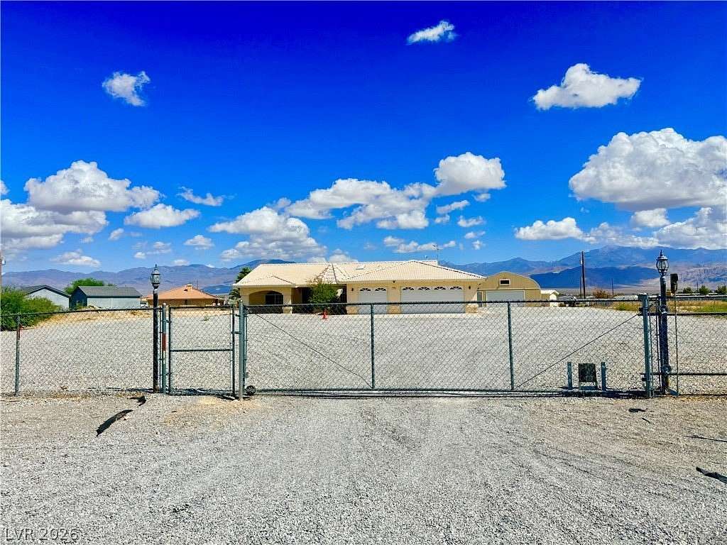 2 Acres of Land with Home for Lease in Pahrump, Nevada