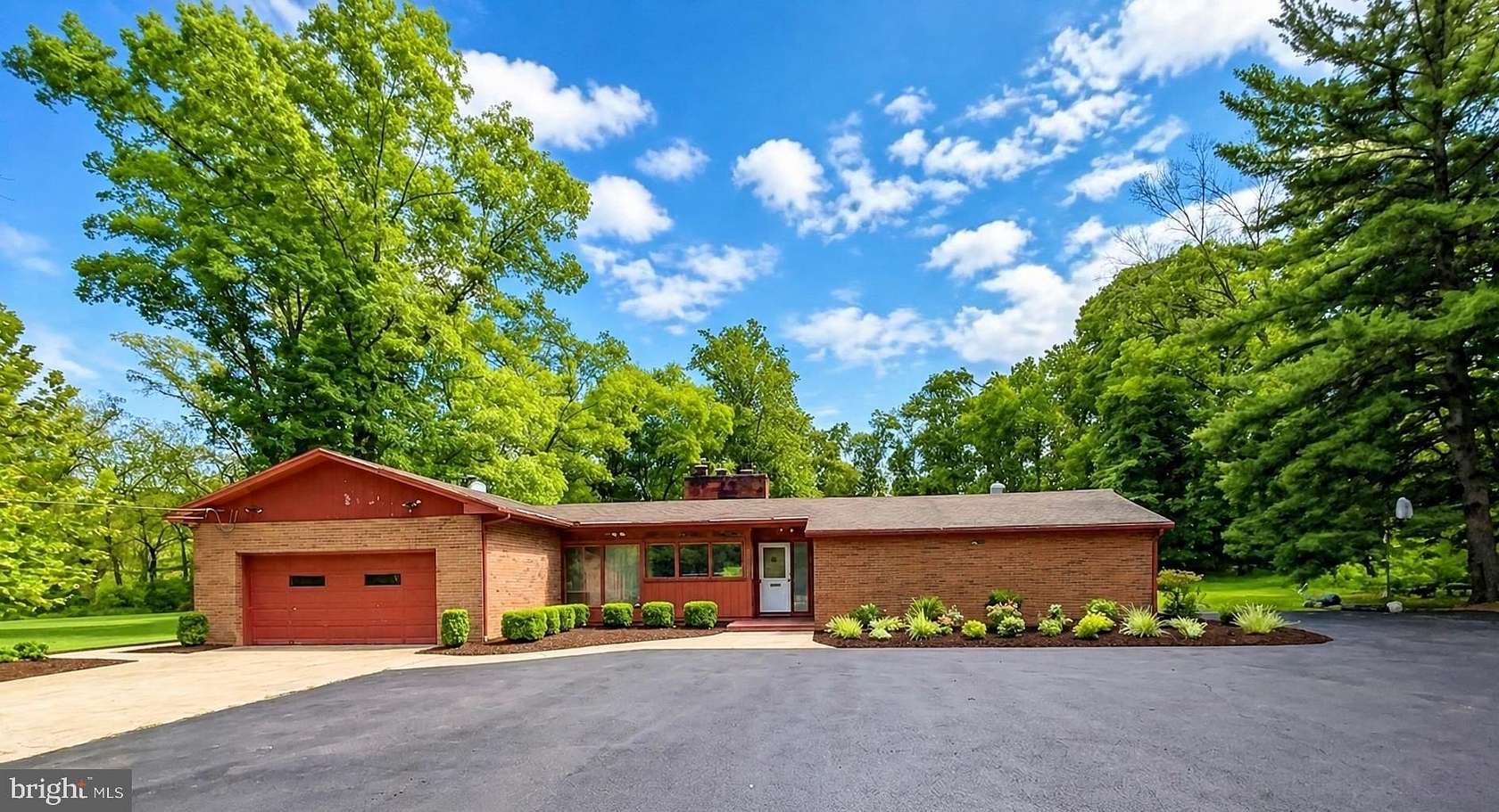 4.4 Acres of Land with Home for Sale in Pilesgrove Township, New Jersey