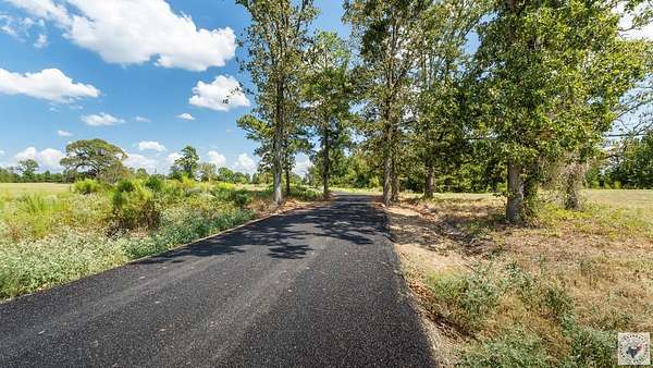 20 Acres of Recreational & Residential Land for Sale in Fouke, Arkansas