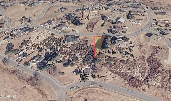 0.2 Acres of Land for Sale in Lake Hughes, California