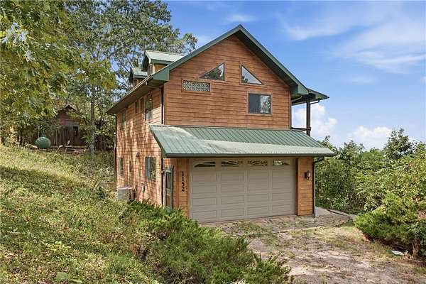 2.57 Acres of Land with Home for Sale in Eureka Springs, Arkansas