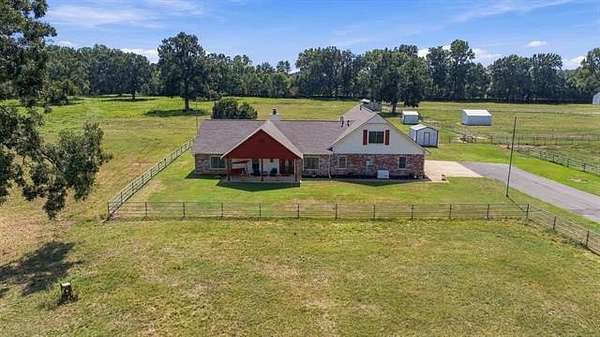 33.4 Acres of Agricultural Land with Home for Sale in Coweta, Oklahoma