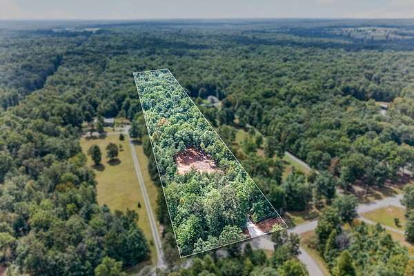 5.76 Acres of Land for Sale in Monterey, Tennessee