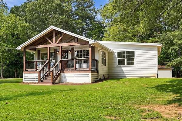 2.86 Acres of Land with Home for Sale in Cartersville, Georgia