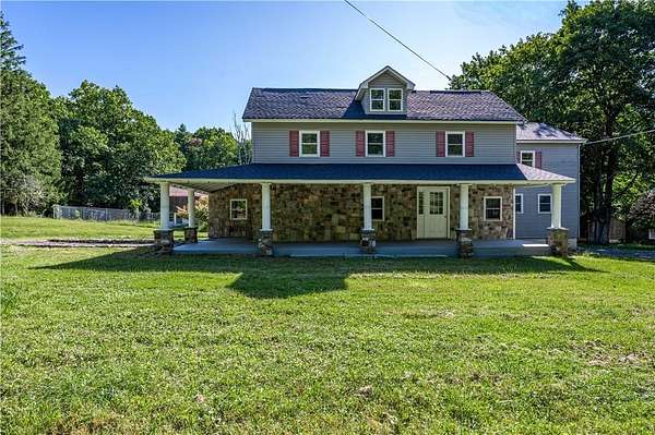 2.5 Acres of Land with Home for Sale in Pocono Township, Pennsylvania