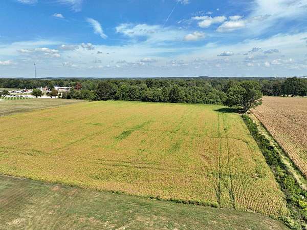 8 Acres of Mixed-Use Land for Sale in Linton, Indiana