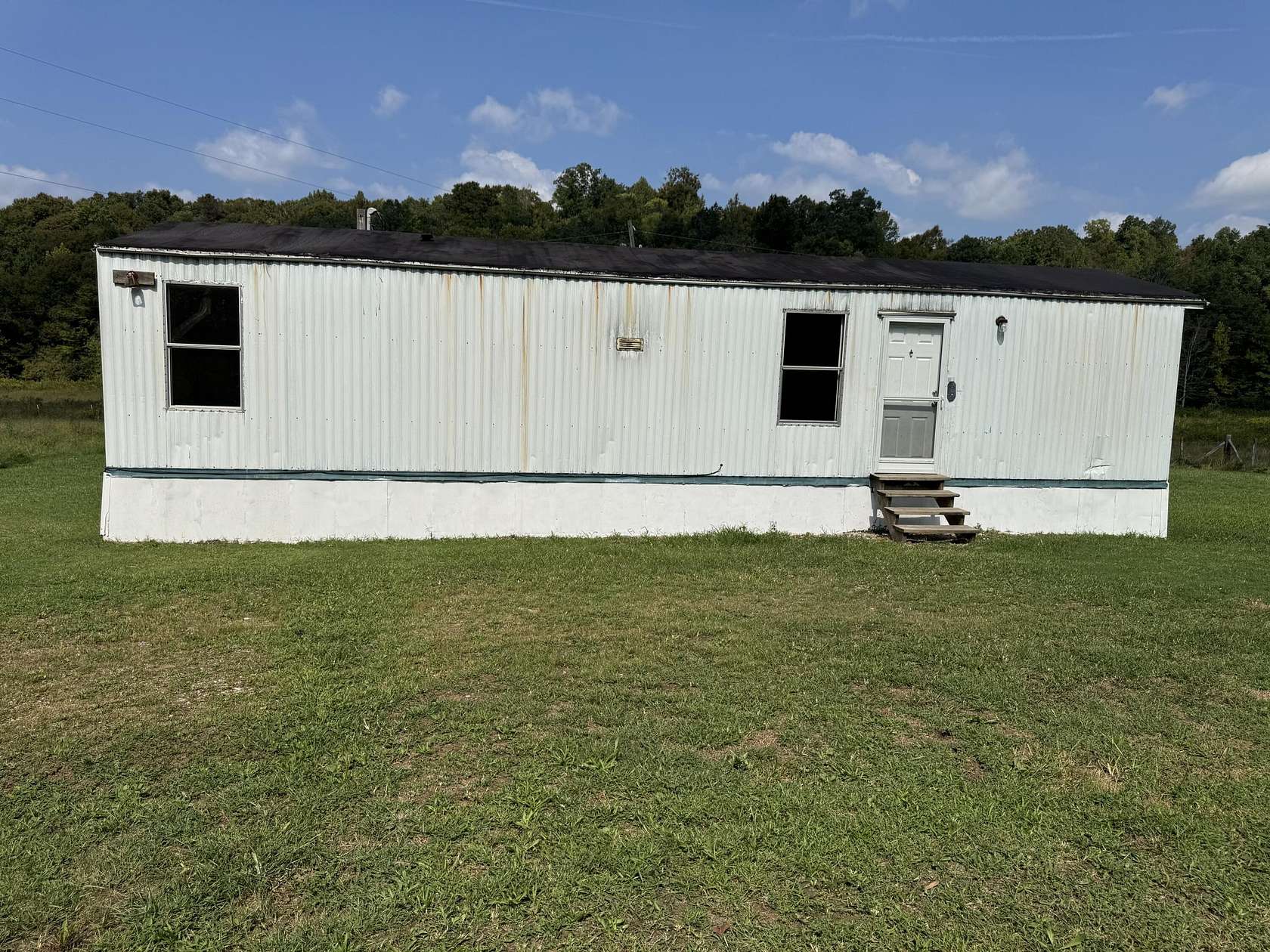 2 Acres of Land with Home for Sale in Williamsburg, Kentucky