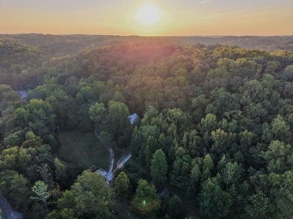 84.8 Acres of Recreational Land with Home for Sale in Lawrenceburg, Tennessee