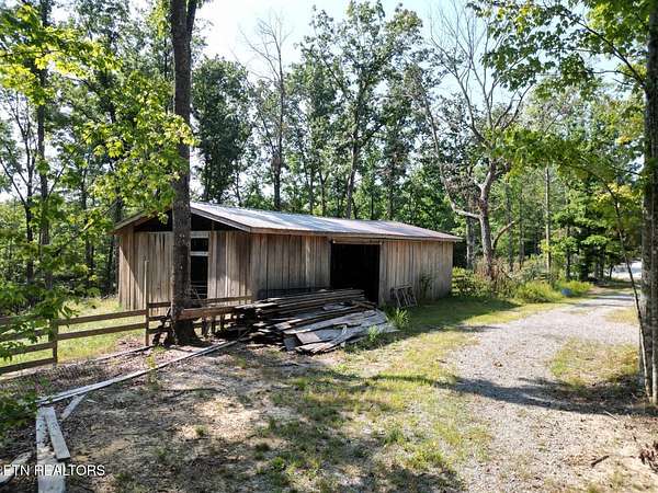 13 Acres of Land for Sale in Jamestown, Tennessee