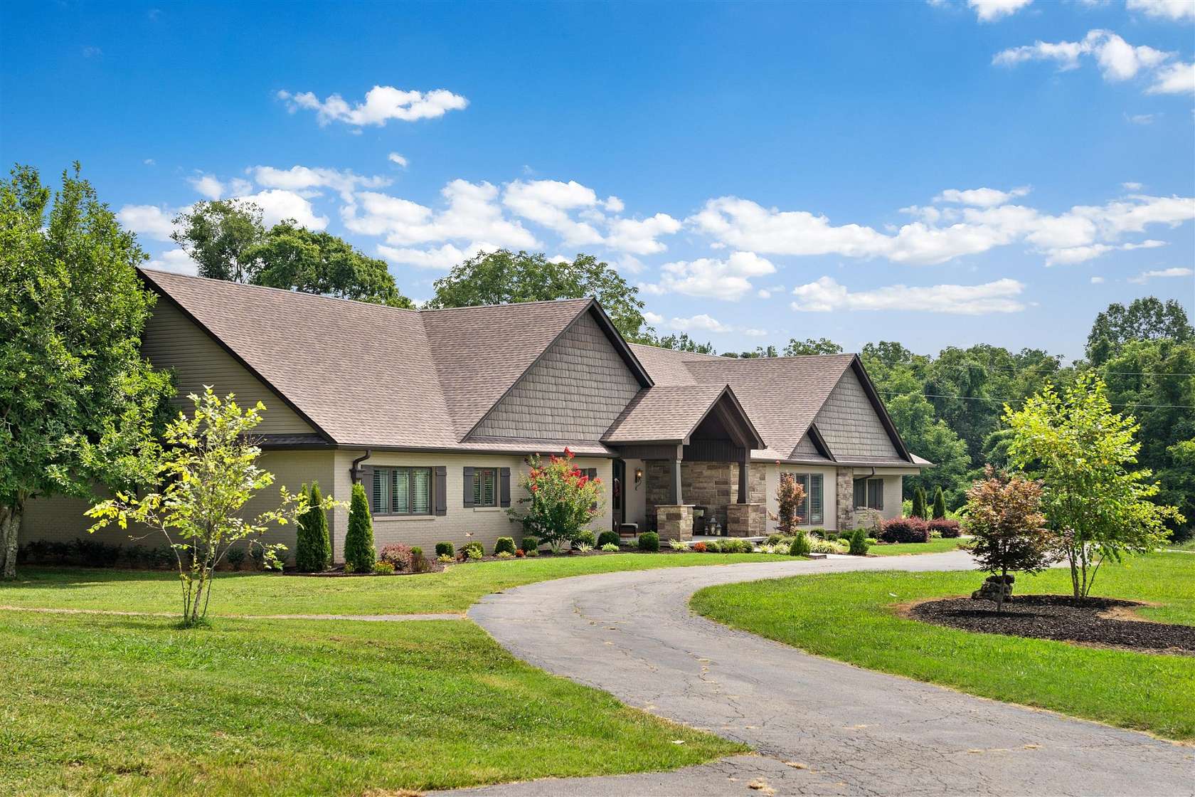 12 Acres of Land with Home for Sale in Clarksville, Tennessee