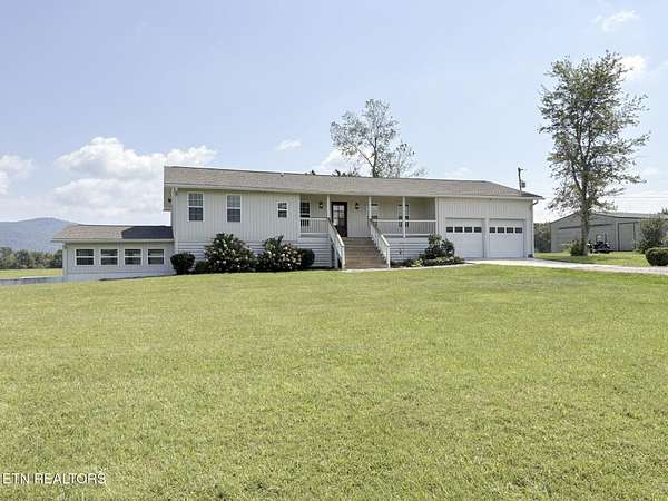 27 Acres of Land with Home for Sale in Crossville, Tennessee