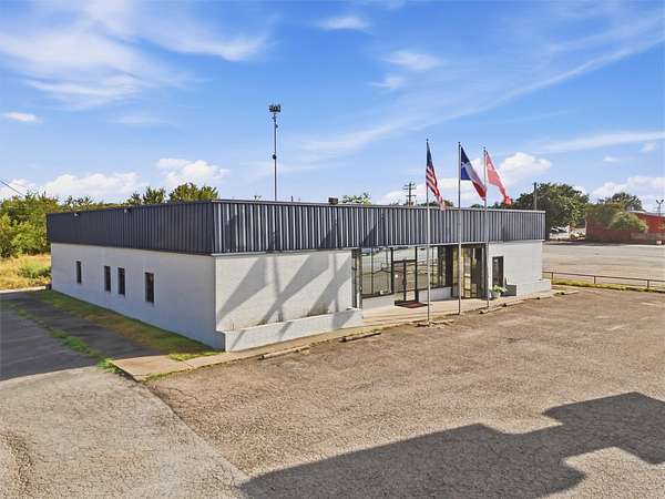 1.6 Acres of Commercial Land for Sale in Granbury, Texas