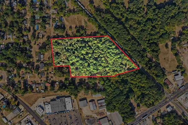 7 Acres of Residential Land for Sale in Pittsburg, Texas