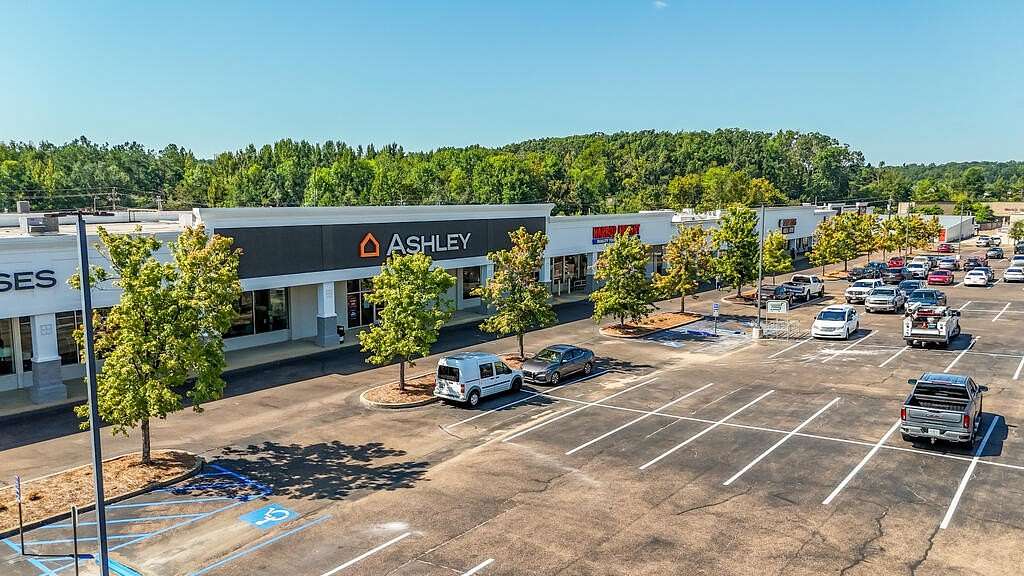 5.9 Acres of Improved Commercial Land for Sale in Oxford, Mississippi