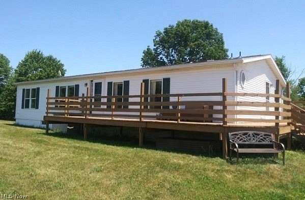 16.7 Acres of Land with Home for Sale in Ravenna, Ohio