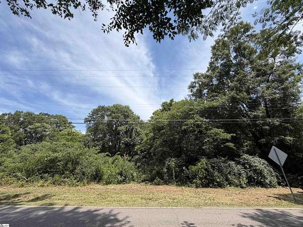 0.83 Acres of Residential Land for Sale in Spartanburg, South Carolina