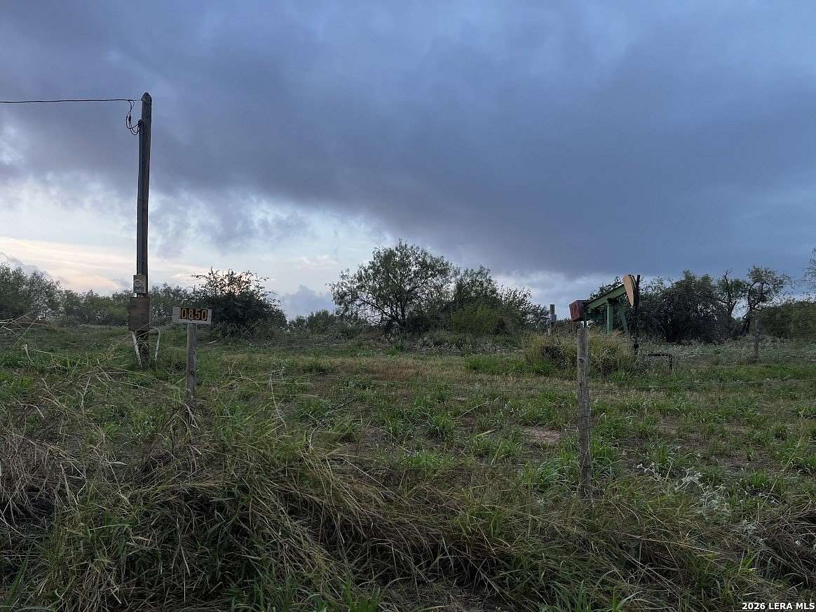 2 Acres of Land for Sale in Somerset, Texas