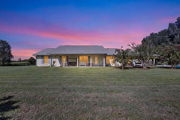 2.38 Acres of Land with Home for Sale in Trenton, Florida