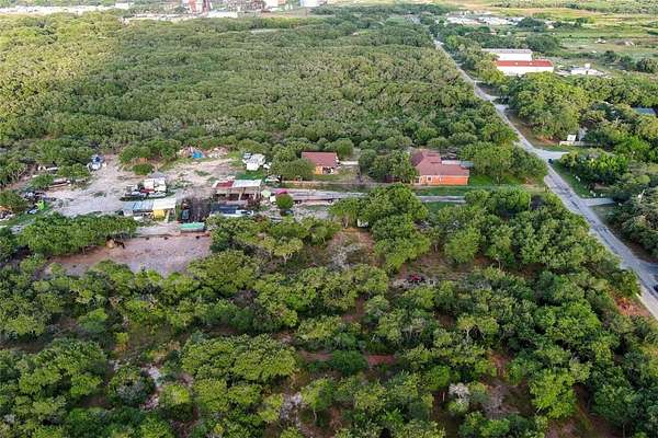 1 Acre of Residential Land for Sale in Ingleside, Texas