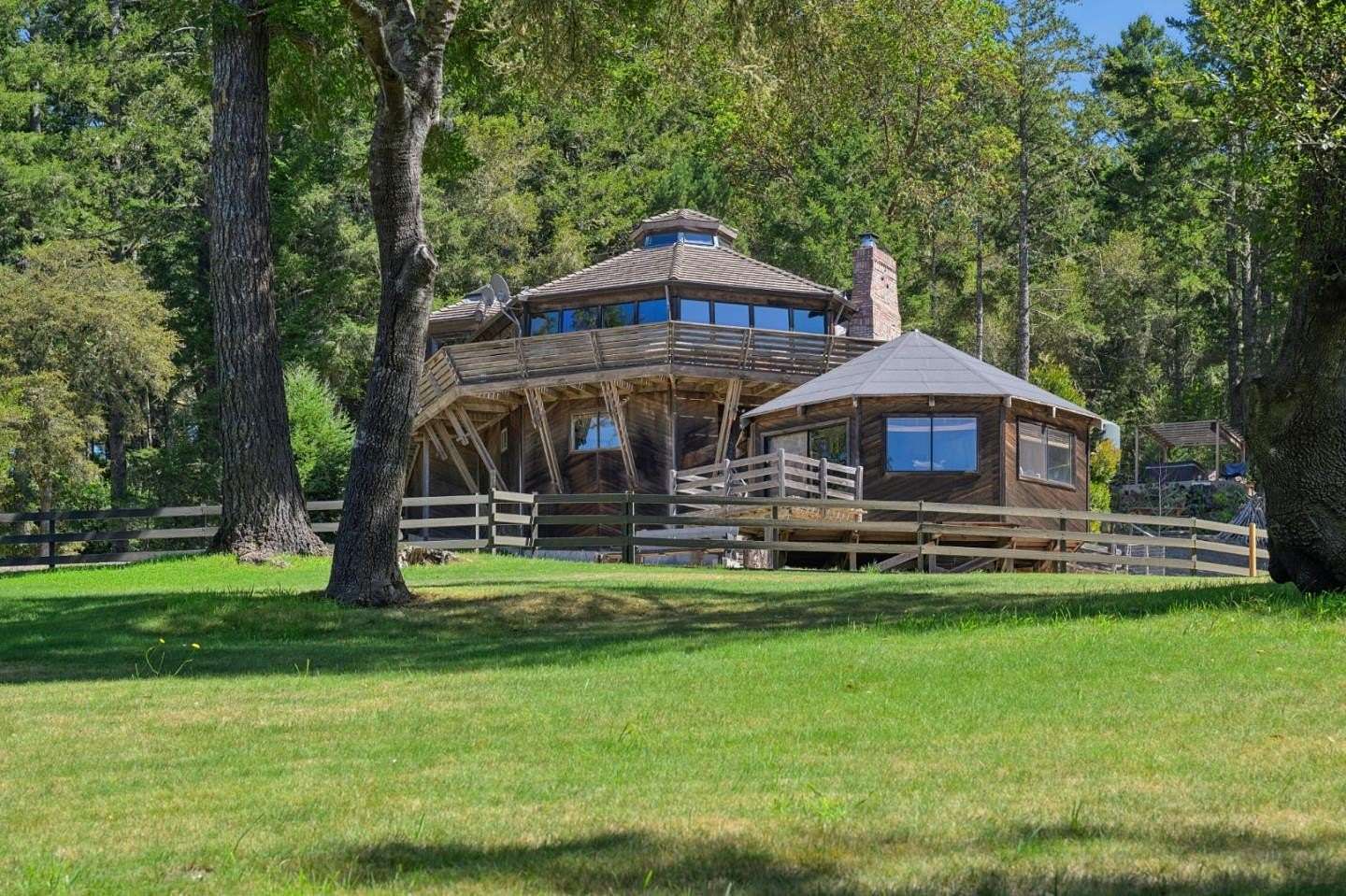 20.6 Acres of Recreational Land with Home for Sale in Pescadero, California