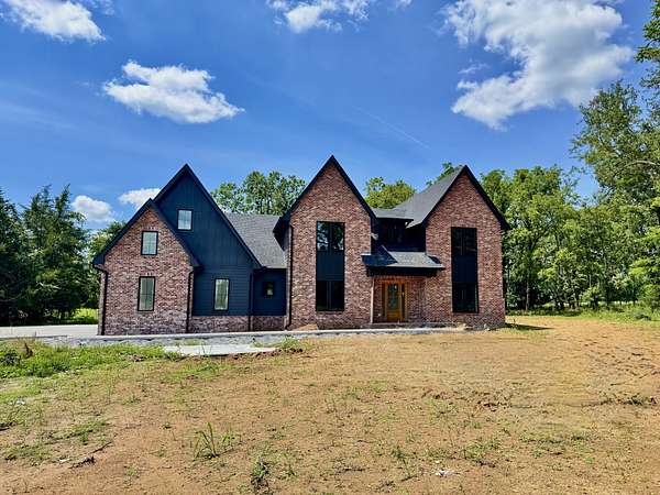 5.15 Acres of Land with Home for Sale in Mount Juliet, Tennessee