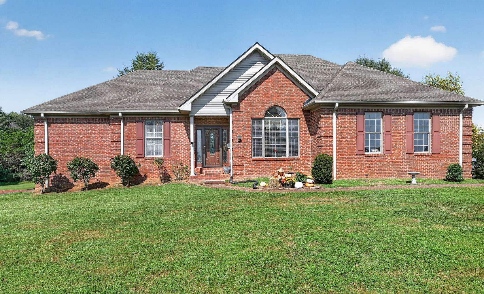 10 Acres of Land with Home for Sale in Franklin, Kentucky