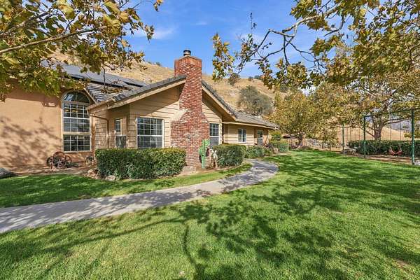 1.82 Acres of Land with Home for Sale in Springville, California